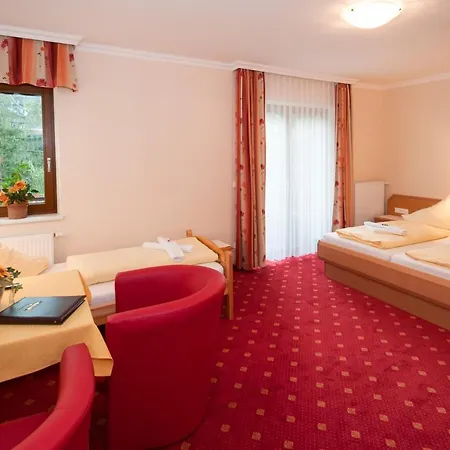 Hotel Landhof Simeter Gmbh